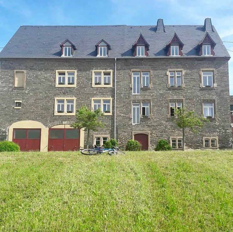 The Old Gemeinde House by the Mosel River Brauneberg Exterior foto